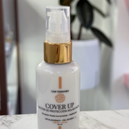 Cover Up: protector solar facial, efecto mate - Cari Terraneo