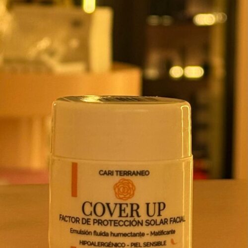 976 - COVER UP® - Emulsión protectora solar UVB 60 (+100), Uva Plus.Toque seco matificante - 30 GR - Cari Terráneo